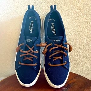 NEW Sperry’s Women’s Crest Vibe shoes